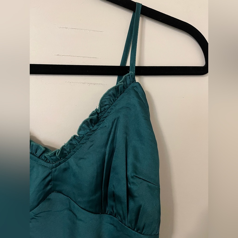🌸5 for $20!🌸Emerald Green Dress - Picture 5 of 6
